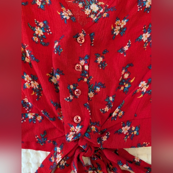 American Eagle Red Floral Button Tie-Front Crop Top Size L NWT Beach Boho Hippie - Picture 8 of 13